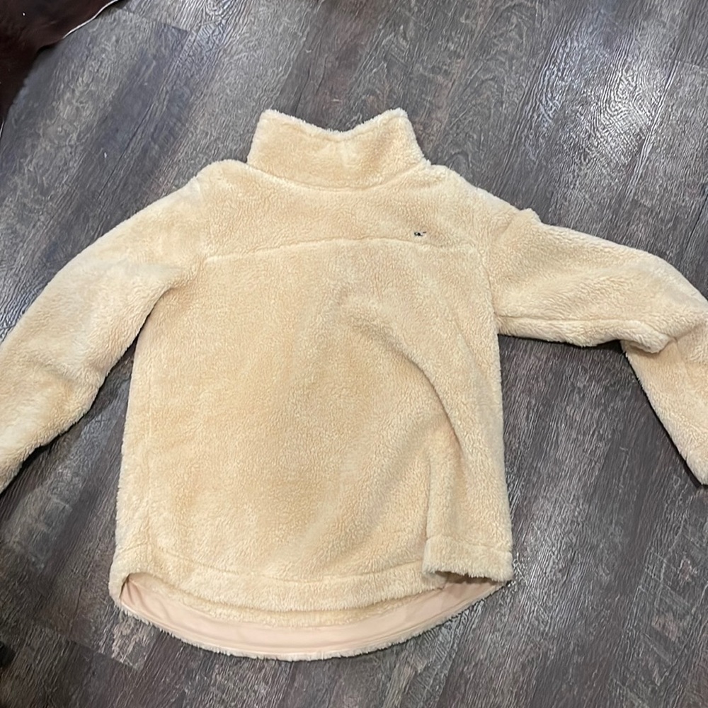Tan vineyard vines women’s pullover